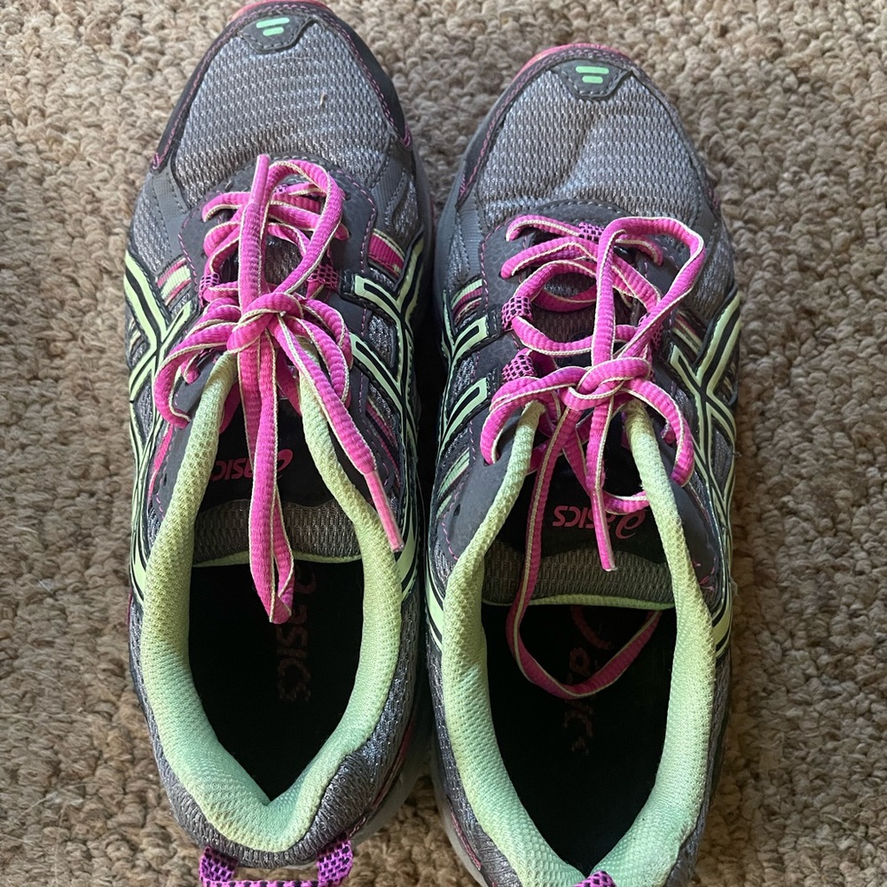 Women’s ASICS shoes Size 7.5